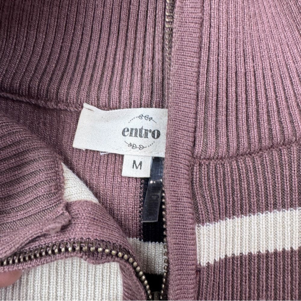 Entro Half-Zip Colorblock Striped Sweater Vest M – Boutique Cutie! - Picture 9 of 11